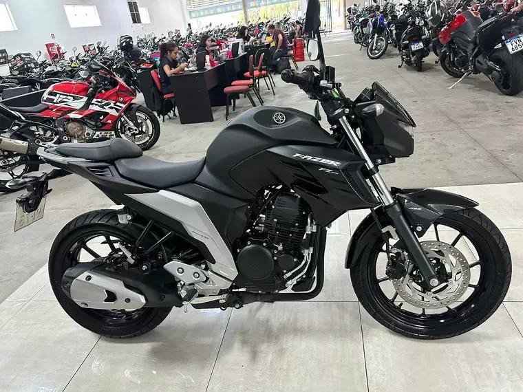 Yamaha Fazer 250 Preto 14