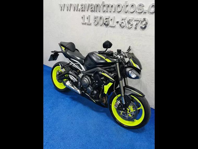 Triumph Street Triple Preto 4