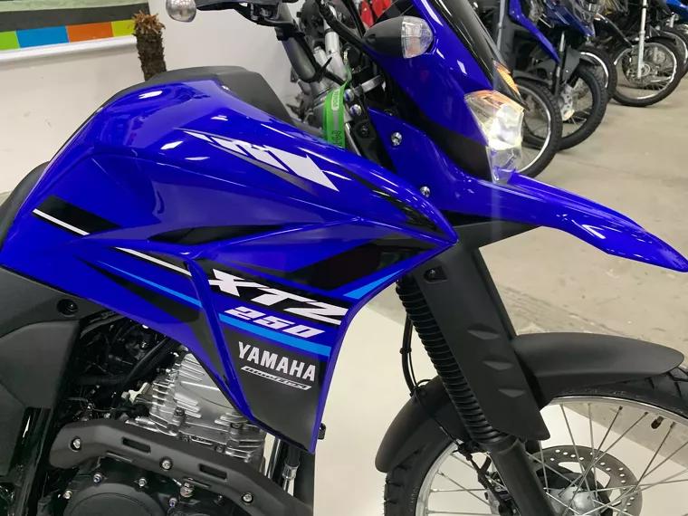 Yamaha XTZ 250 Azul 5