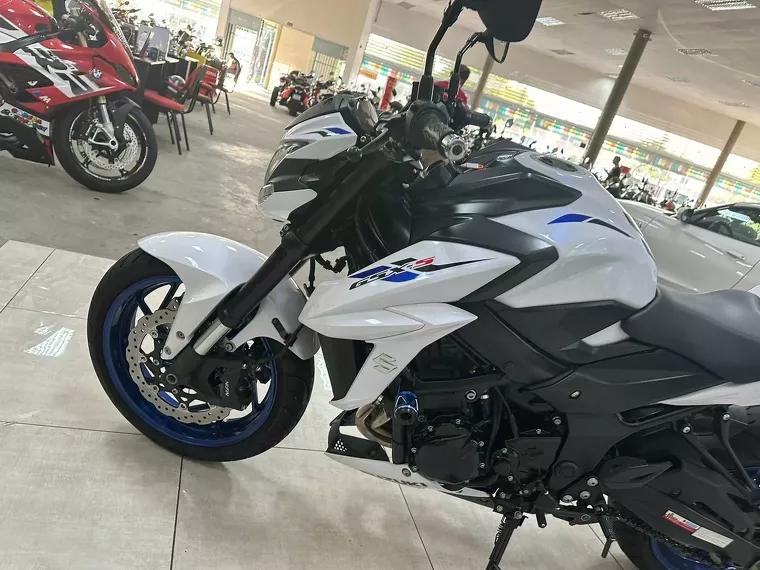 Suzuki GSX-S Branco 4