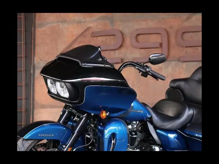 Harley-Davidson Road Glide Azul 4