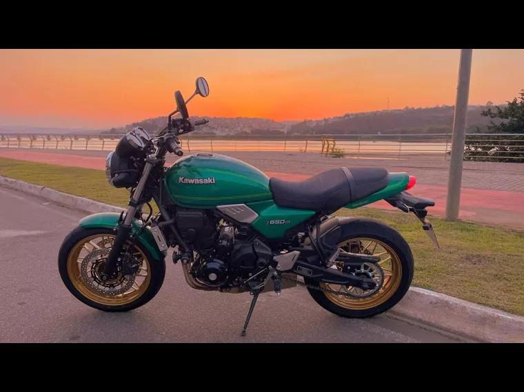 Kawasaki Z 650 Verde 1