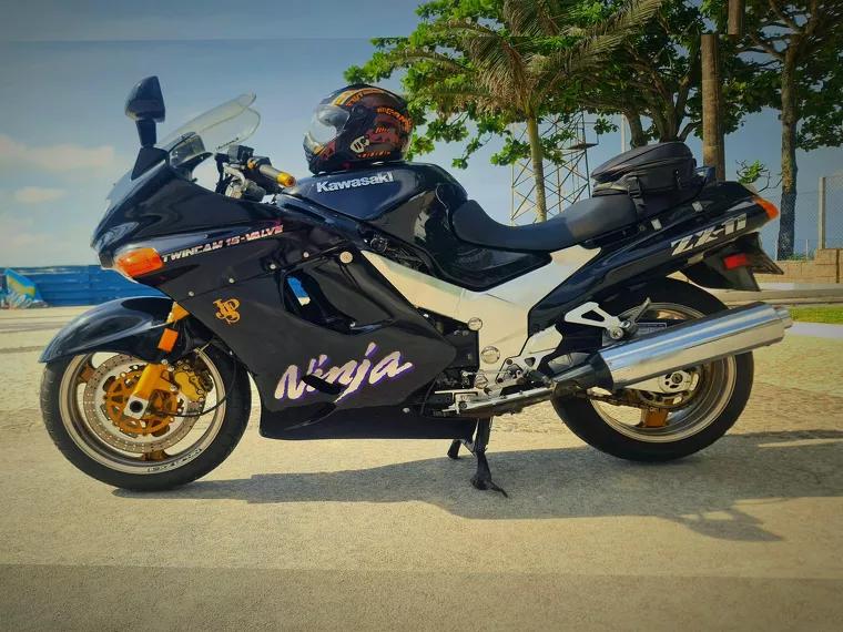 Kawasaki Ninja Preto 2