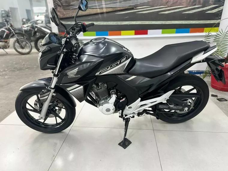 Honda CB Twister Cinza 6