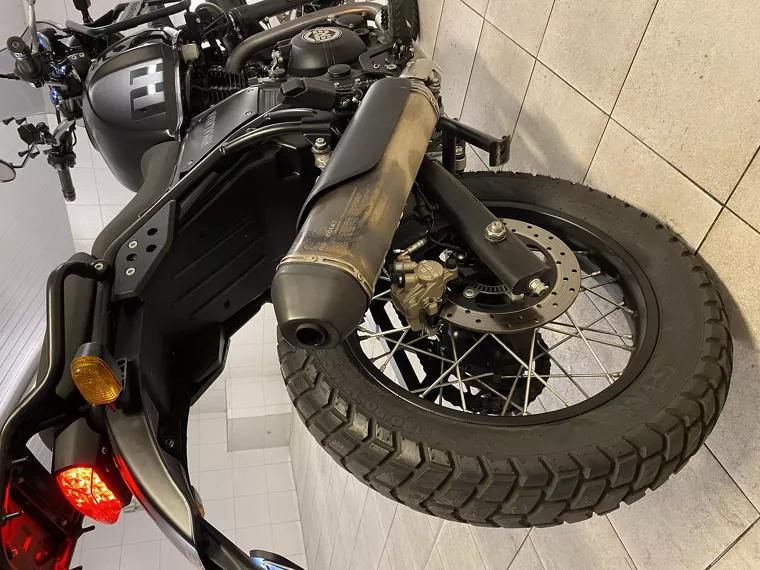 Royal Enfield Himalayan Prata 11