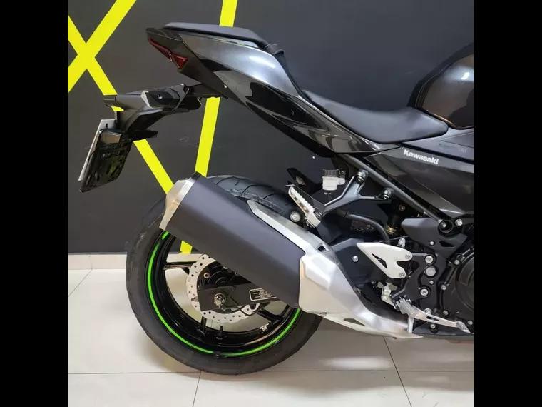 Kawasaki Ninja Cinza 8