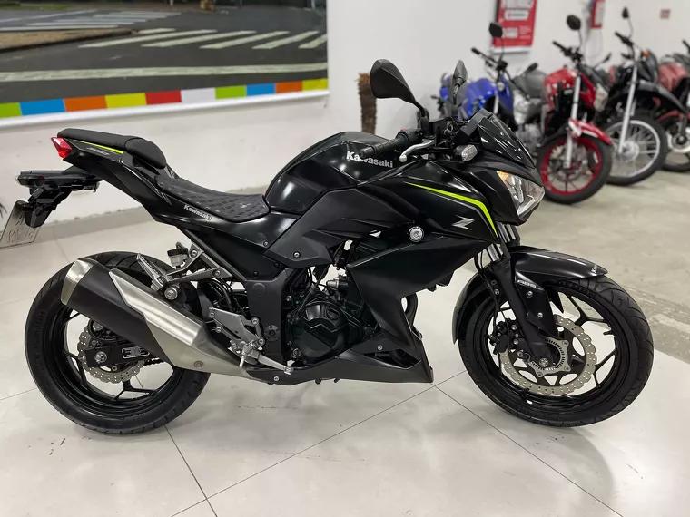 Kawasaki Z Preto 1