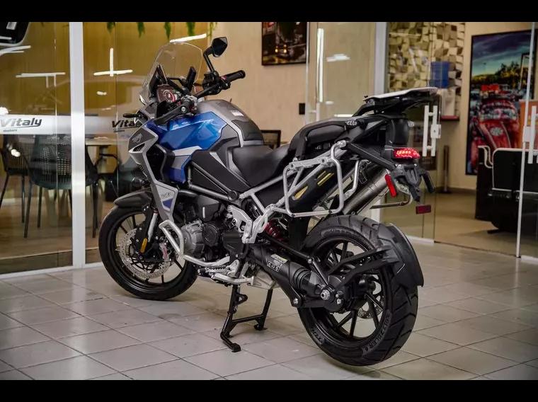 Triumph Tiger 1200 Azul 4