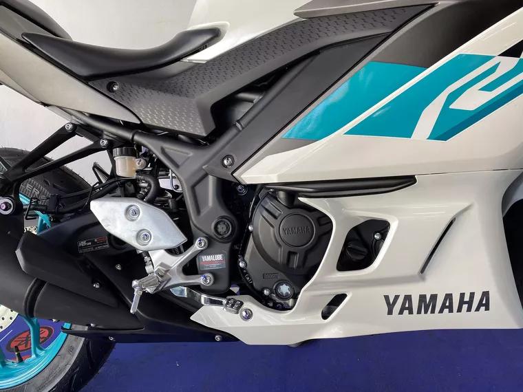 Yamaha YZF R3 Branco 4