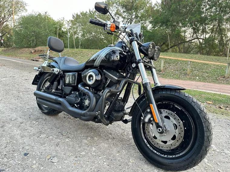 Harley-Davidson Fat Bob Preto 3