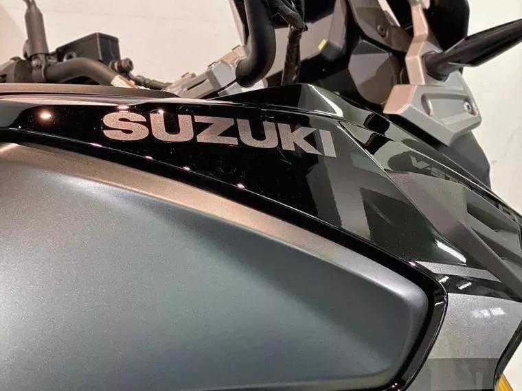 Suzuki V-Strom Preto 18