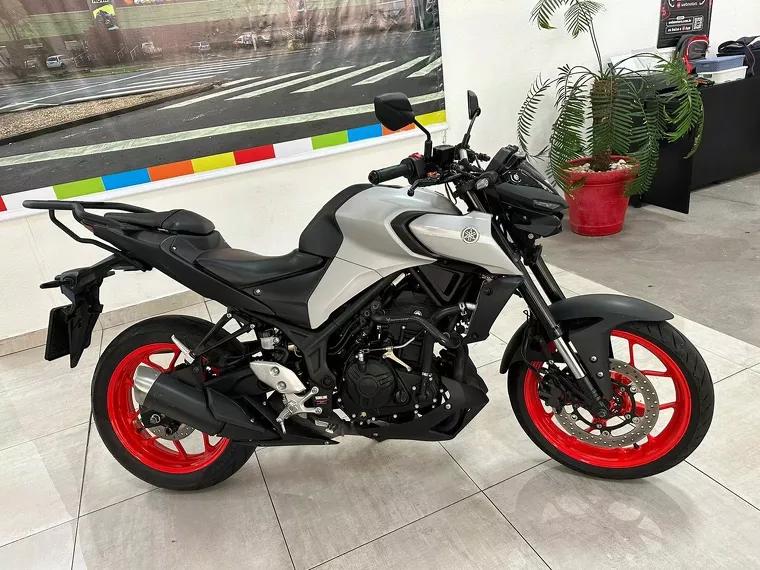 Yamaha MT-03 Preto 27