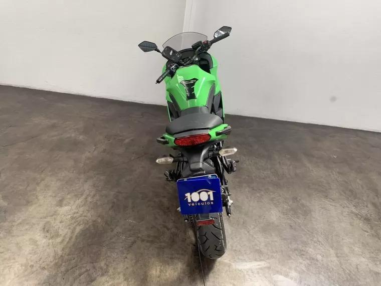 Kawasaki Ninja Verde 7