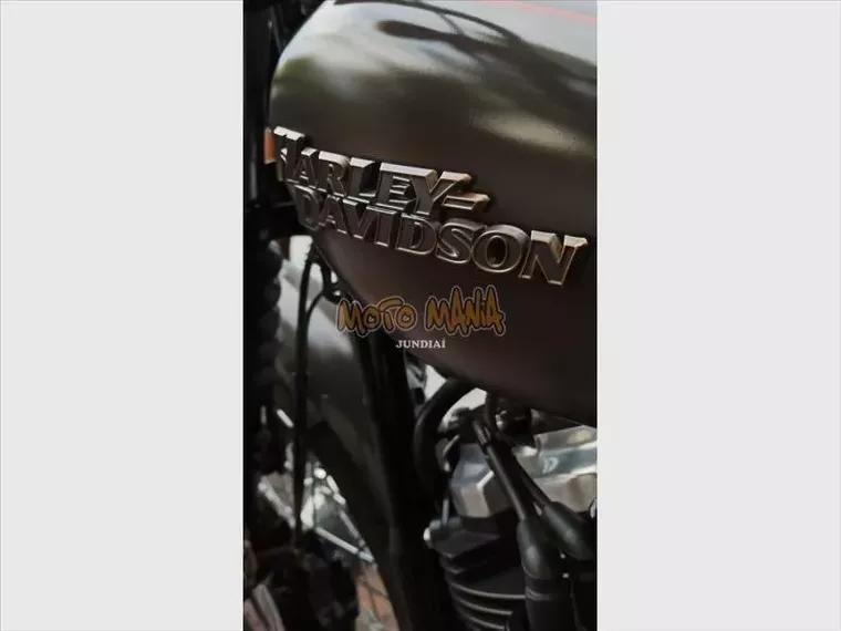 Harley-Davidson Street Bob Cinza 8