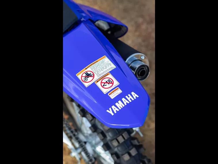 Yamaha TT-R Azul 14