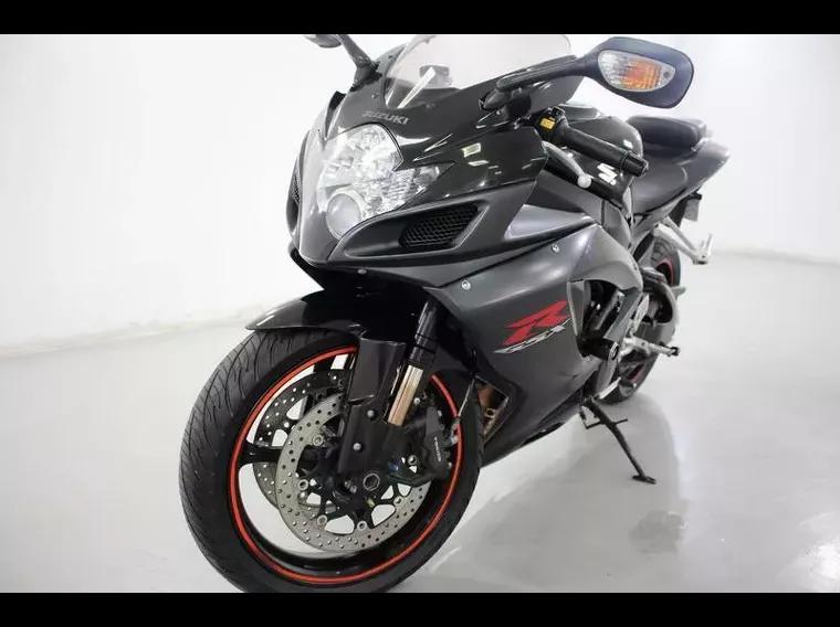 Suzuki GSX Preto 2