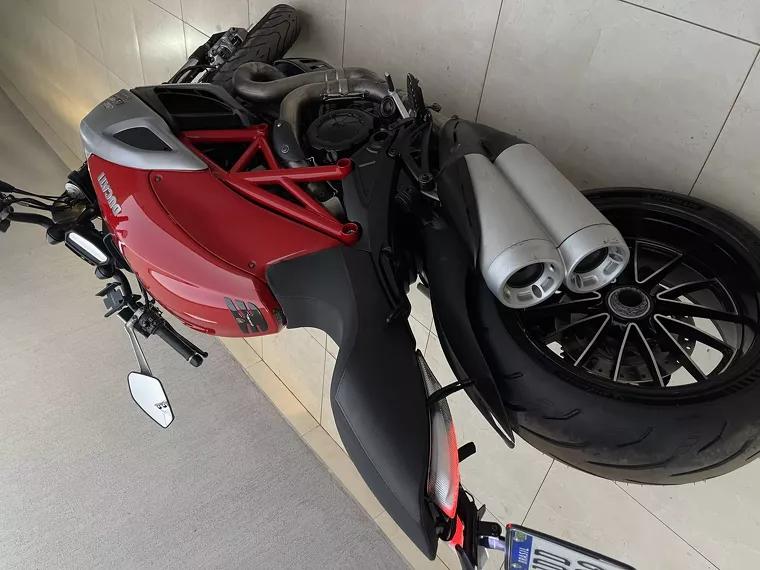 Ducati Diavel Vermelho 1