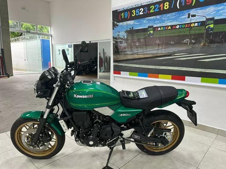 Kawasaki Z 650 Verde 26