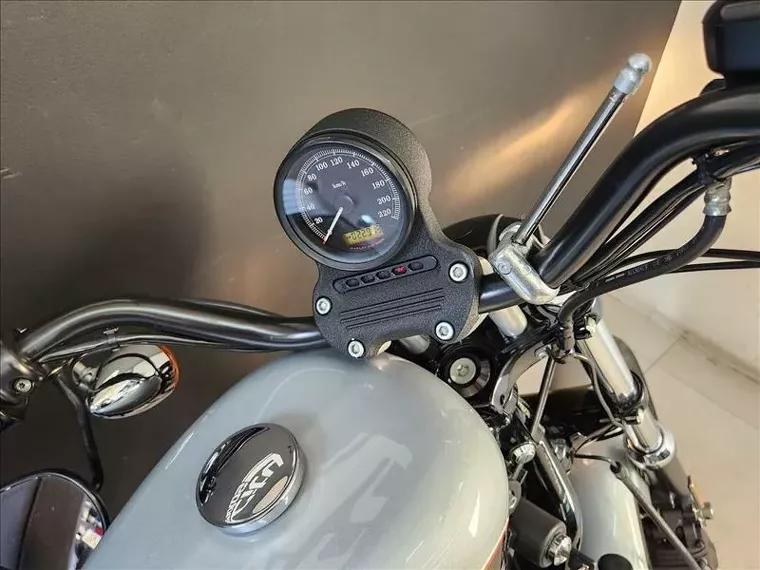 Harley-Davidson Sportster 883 Cinza 12