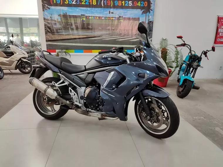 Suzuki GSX Cinza 1