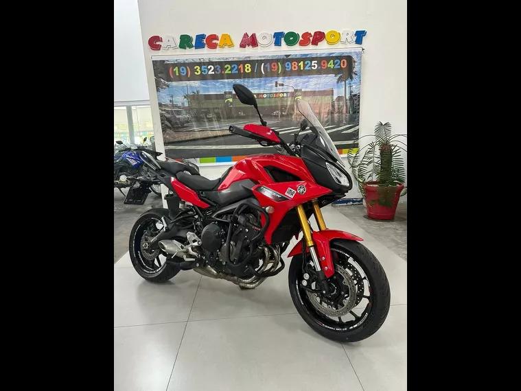 Yamaha MT-09 Vermelho 14