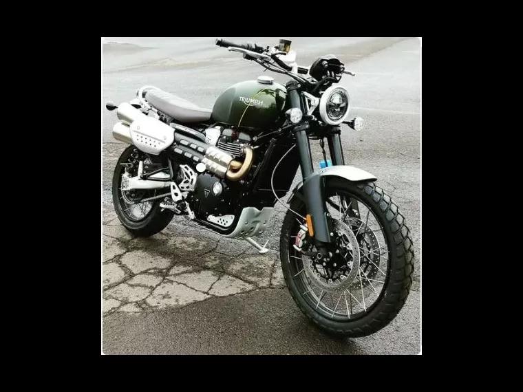 Triumph Scrambler Verde 1