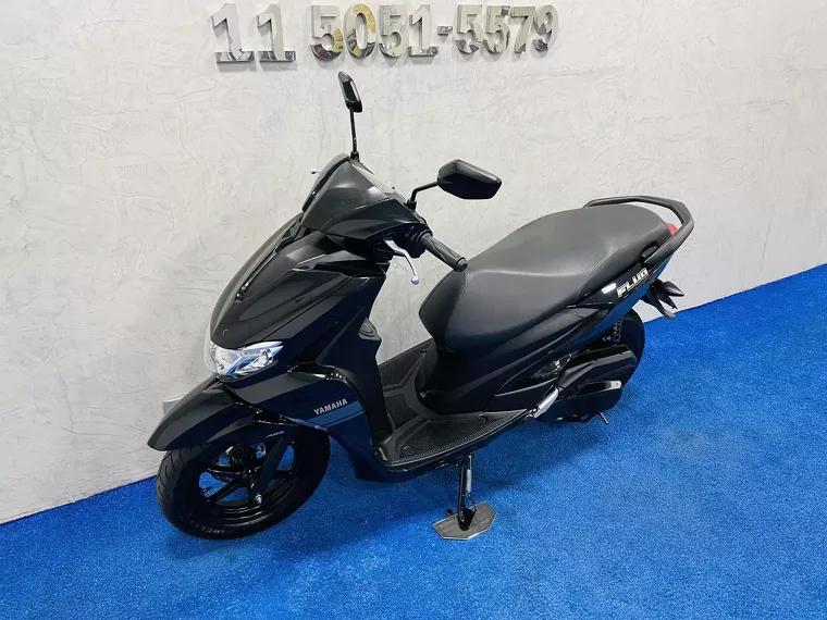 Yamaha Fluo Preto 18