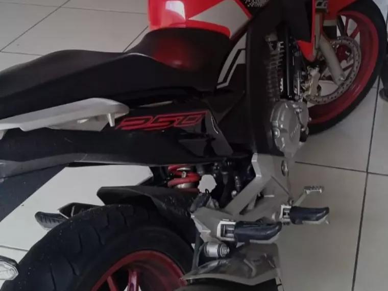 Honda CB Twister Vermelho 9