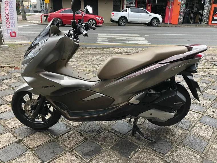 Honda PCX Marrom 6