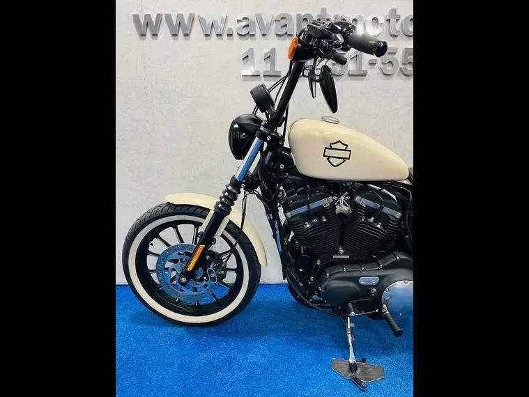 Harley-Davidson Sportster 883 Bege 10