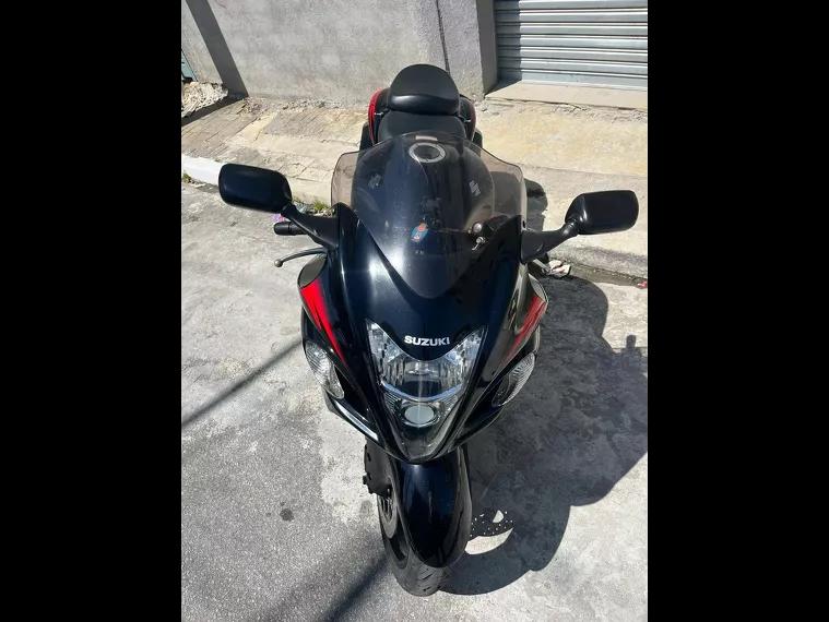 Suzuki GSX Preto 8