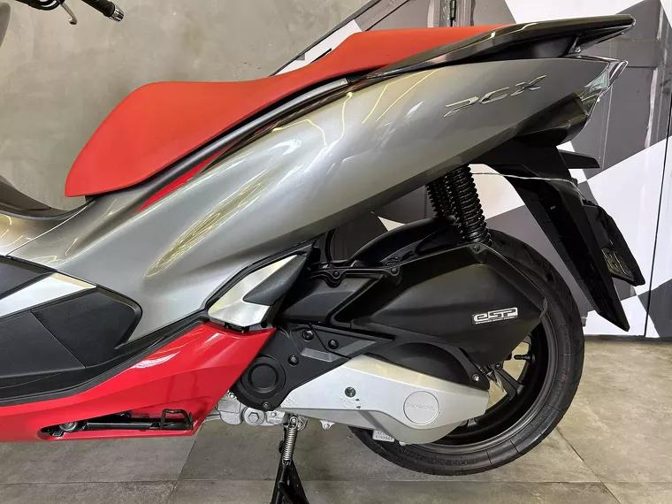 Honda PCX Prata 16