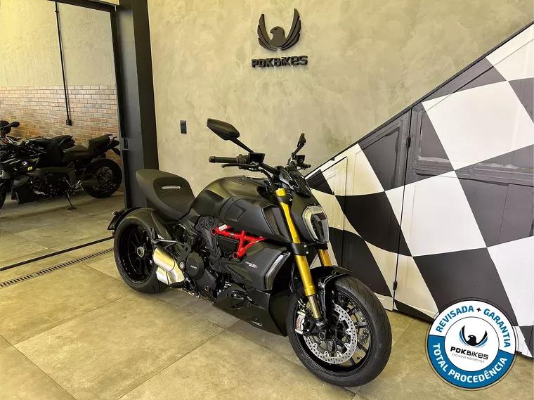 Ducati Diavel Preto 1