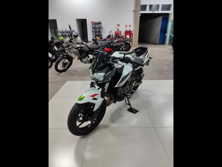 Kawasaki Z Branco 12