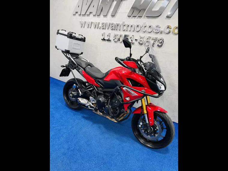 Yamaha MT-09 Vermelho 4