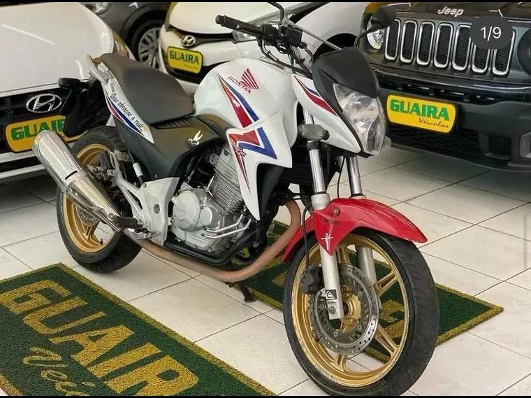 Honda CB 300 Branco 1