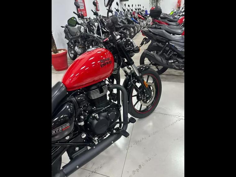 Royal Enfield Meteor Vermelho 18