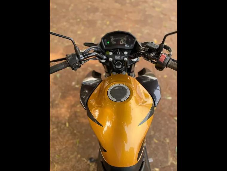 Honda CB Twister Dourado 8