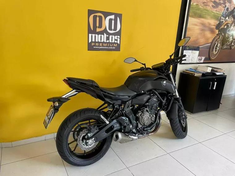 Yamaha MT-07 Preto 3