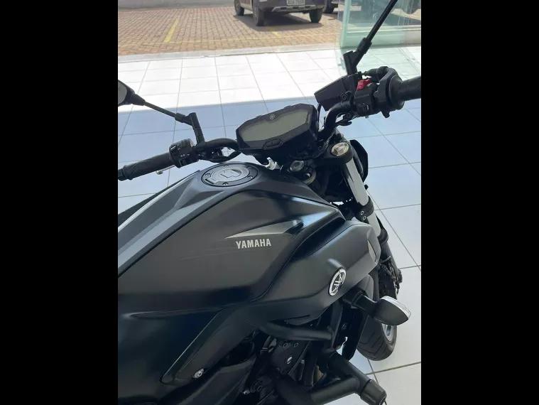 Yamaha MT-07 Preto 6