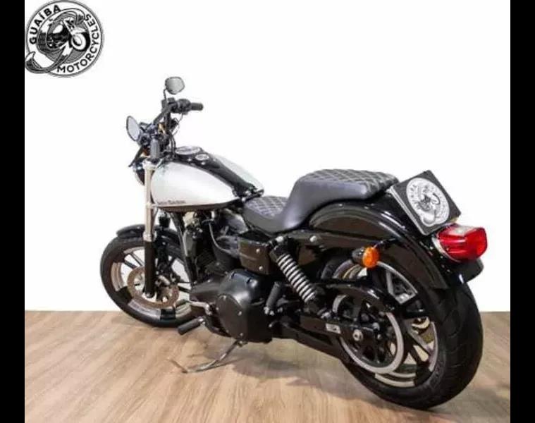 Harley-Davidson Dyna Prata 4