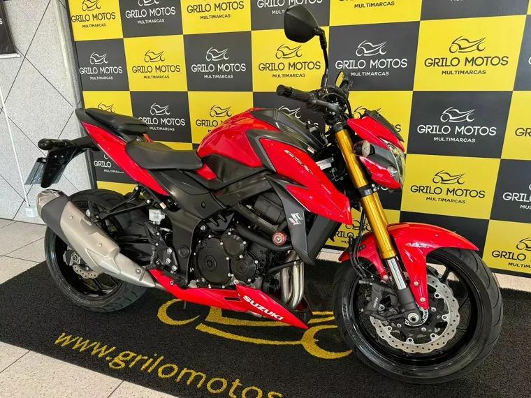 Suzuki GSX-S Vermelho 2