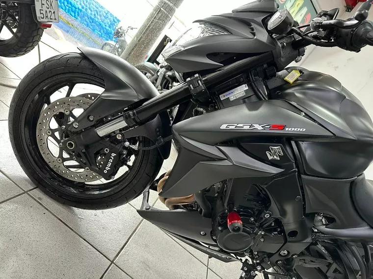 Suzuki GSX-S Cinza 16