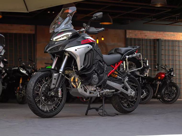 Ducati Multistrada Preto 2