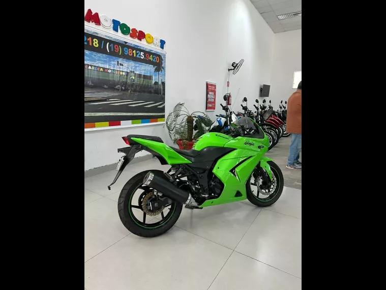 Kawasaki Ninja Verde 4