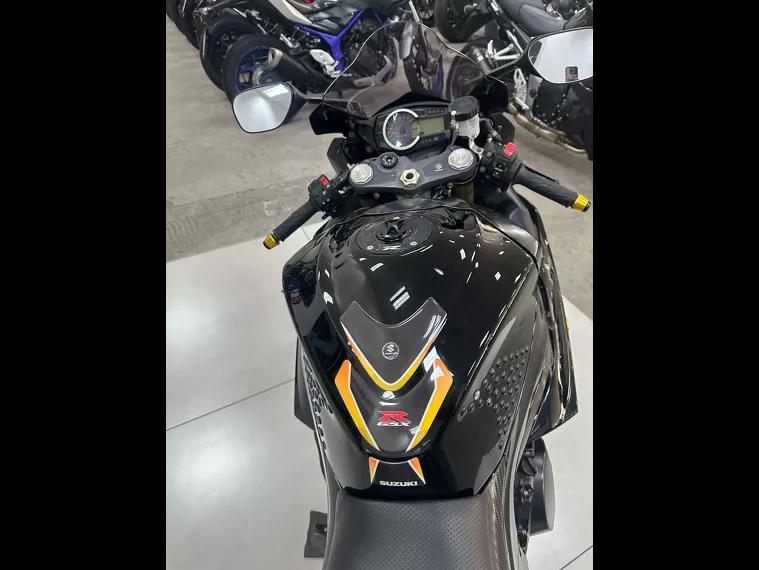 Suzuki GSX-R Preto 3