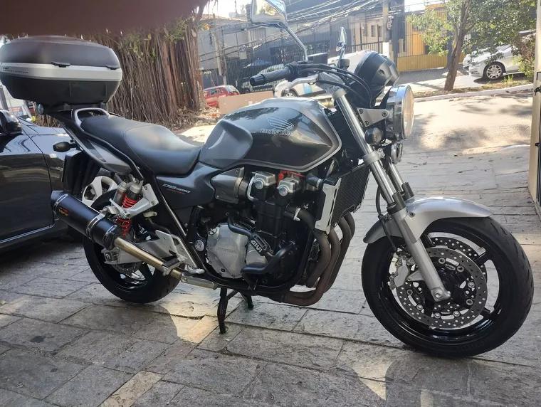 Honda CB 1300 Cinza 1