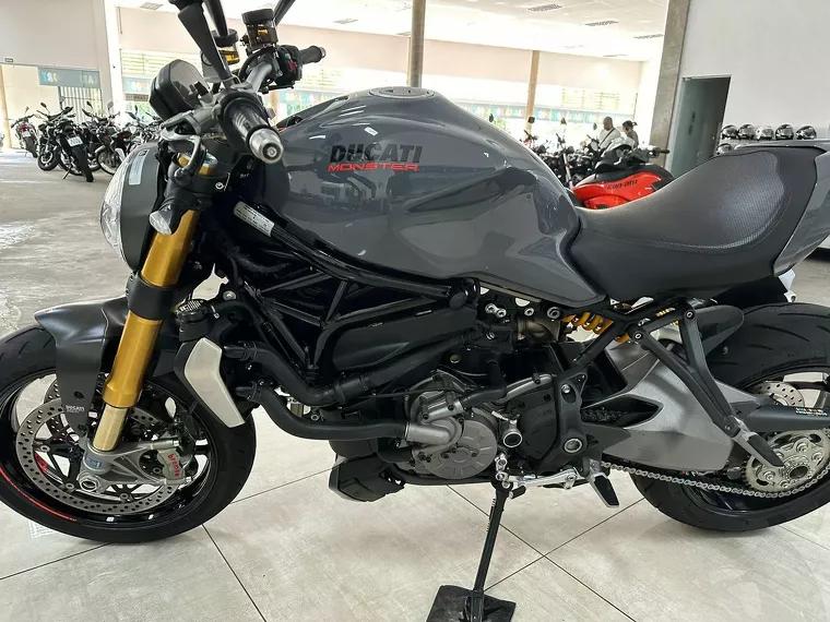 Ducati Monster Cinza 12