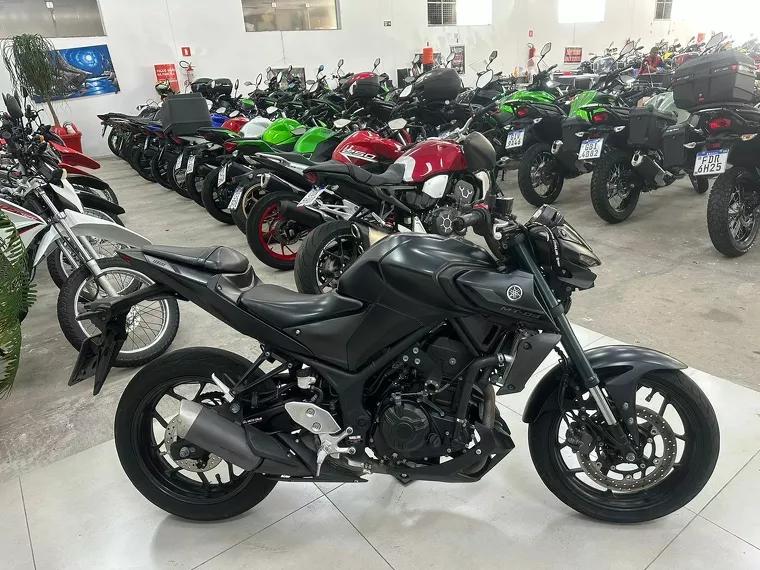 Yamaha MT-03 Preto 25