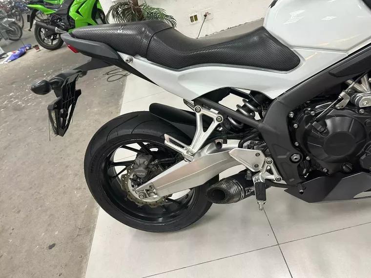 Honda CBR 650 Branco 28